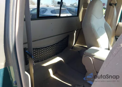 2001 Mazda B3000 Ds/Se z USA, uszkodzony, nr VIN 4F4YR16V41TM31370